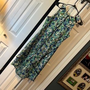 Blazer. Size 6. No pets no smoking.